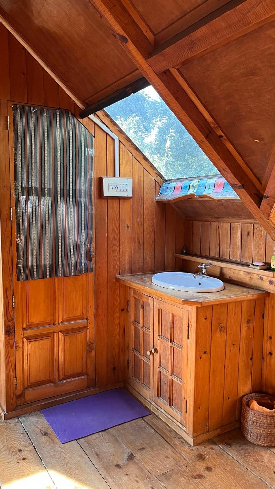 Naddi Castle Apartment McLeod Ganj Luaran gambar